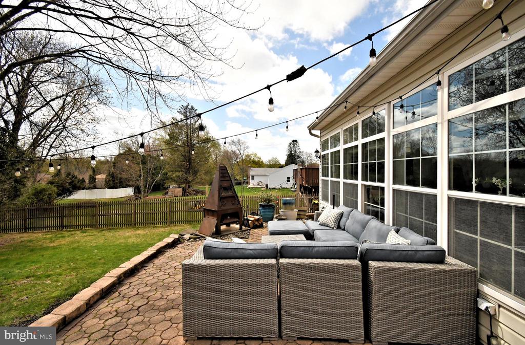 102 LONGVIEW DRIVE