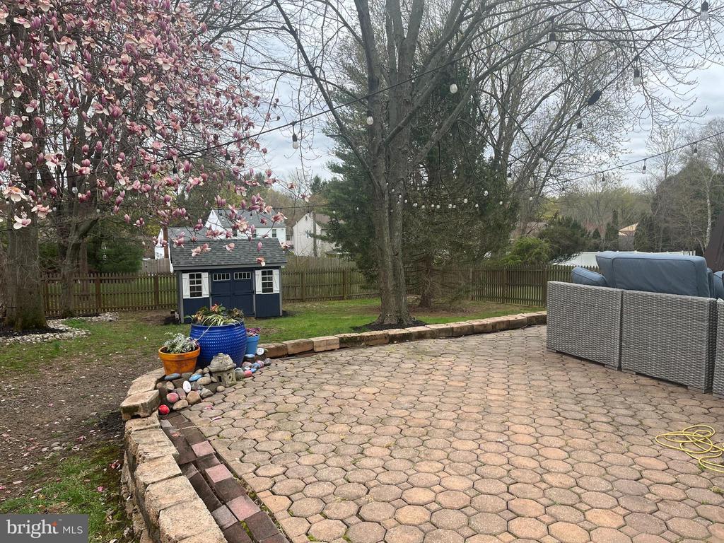 102 LONGVIEW DRIVE