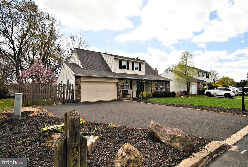 102 LONGVIEW DRIVE
