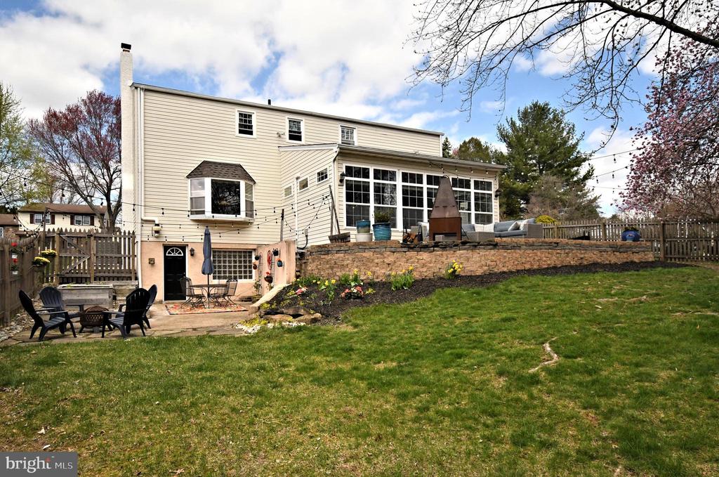 102 LONGVIEW DRIVE