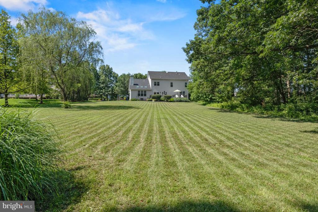 16 ENDSLOW LANE