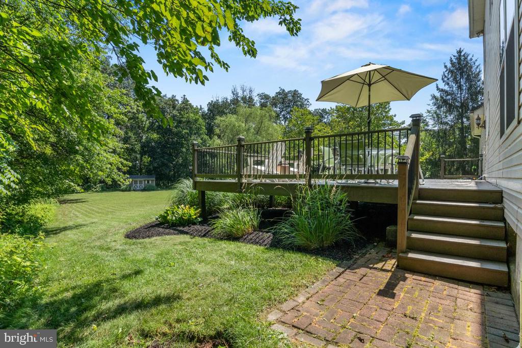 16 ENDSLOW LANE