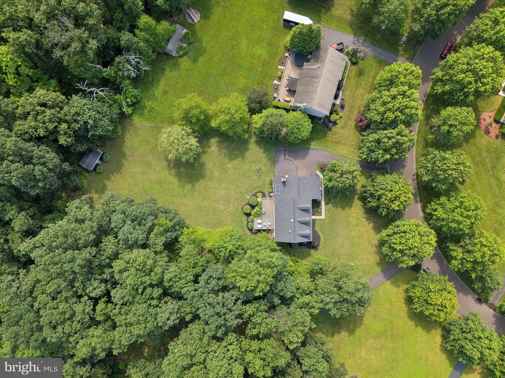 16 ENDSLOW LANE