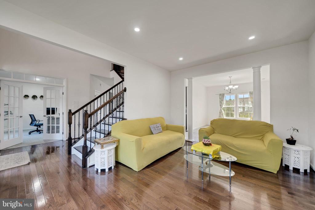 447 MAREGAN DRIVE
