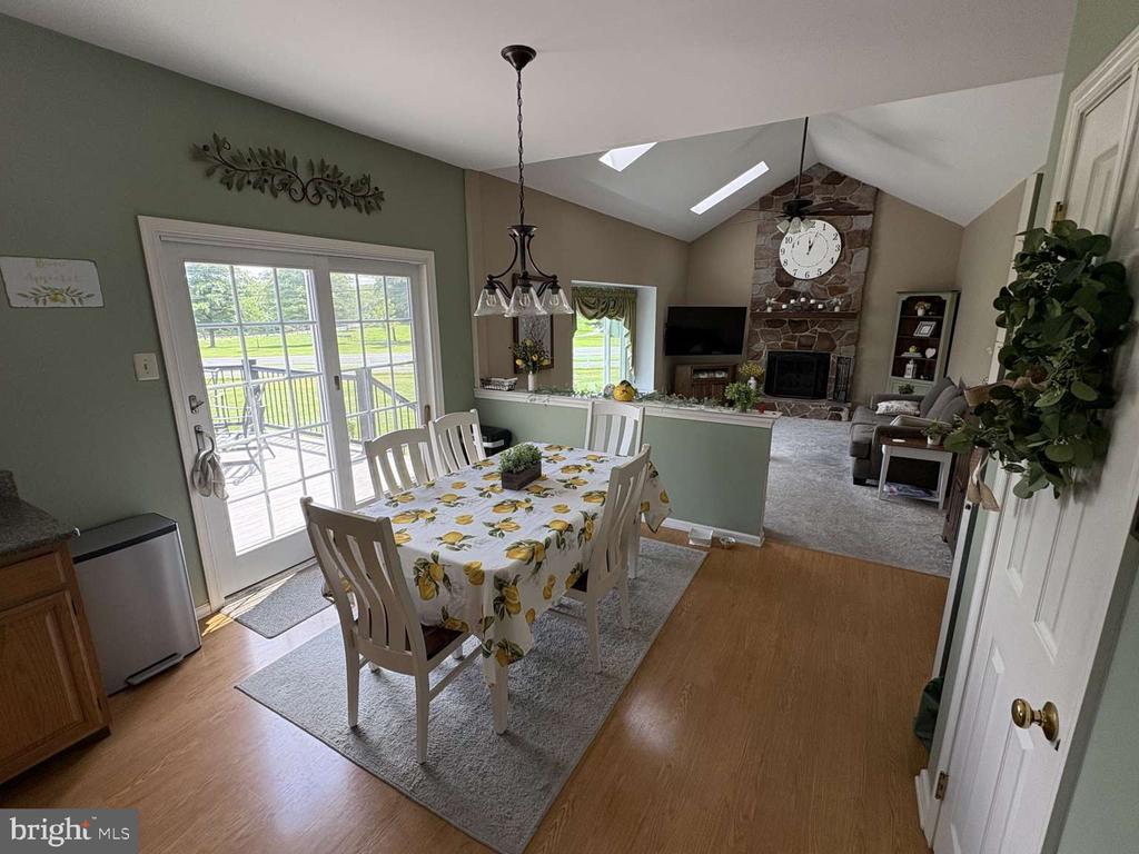 1407 BAYBERRY DRIVE