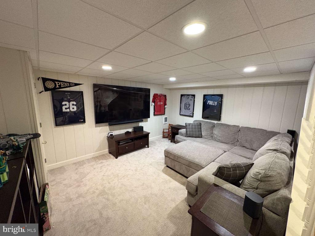 1407 BAYBERRY DRIVE