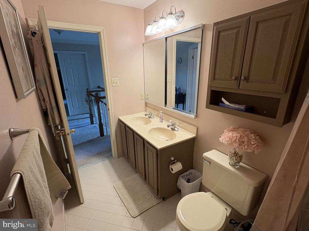 1407 BAYBERRY DRIVE