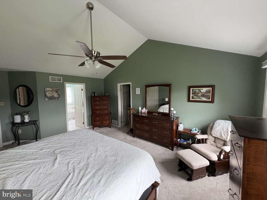 1407 BAYBERRY DRIVE
