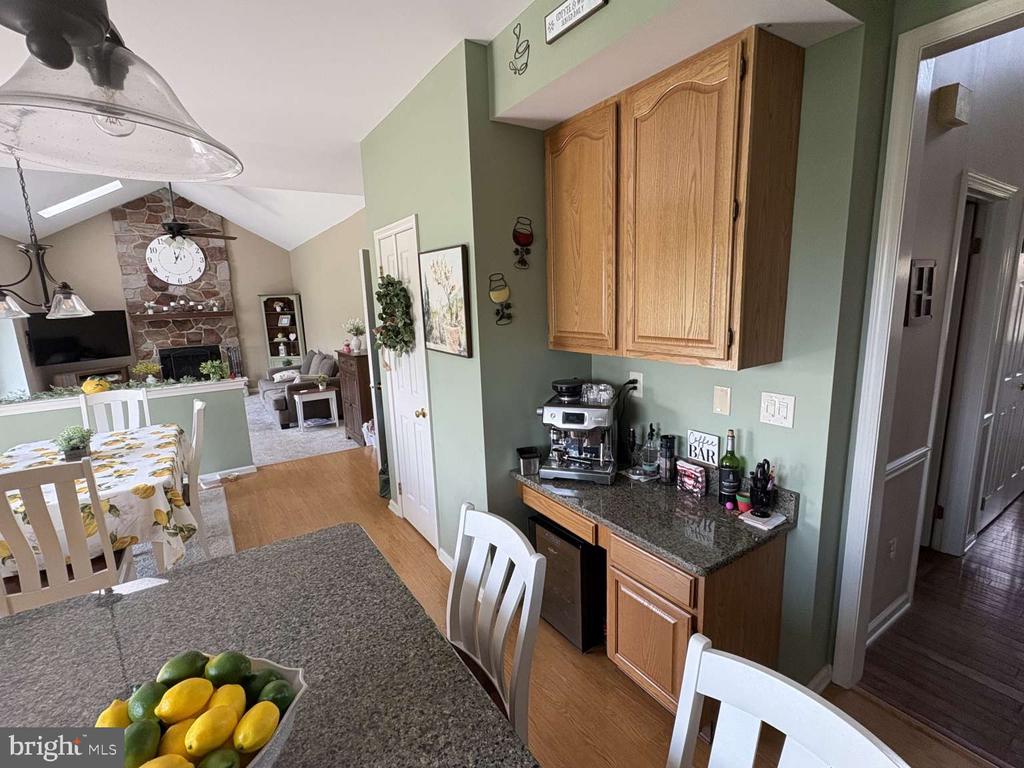 1407 BAYBERRY DRIVE
