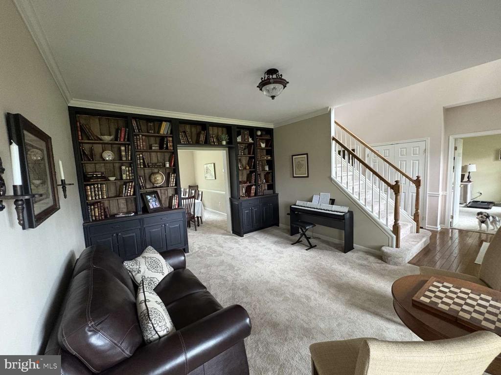 1407 BAYBERRY DRIVE