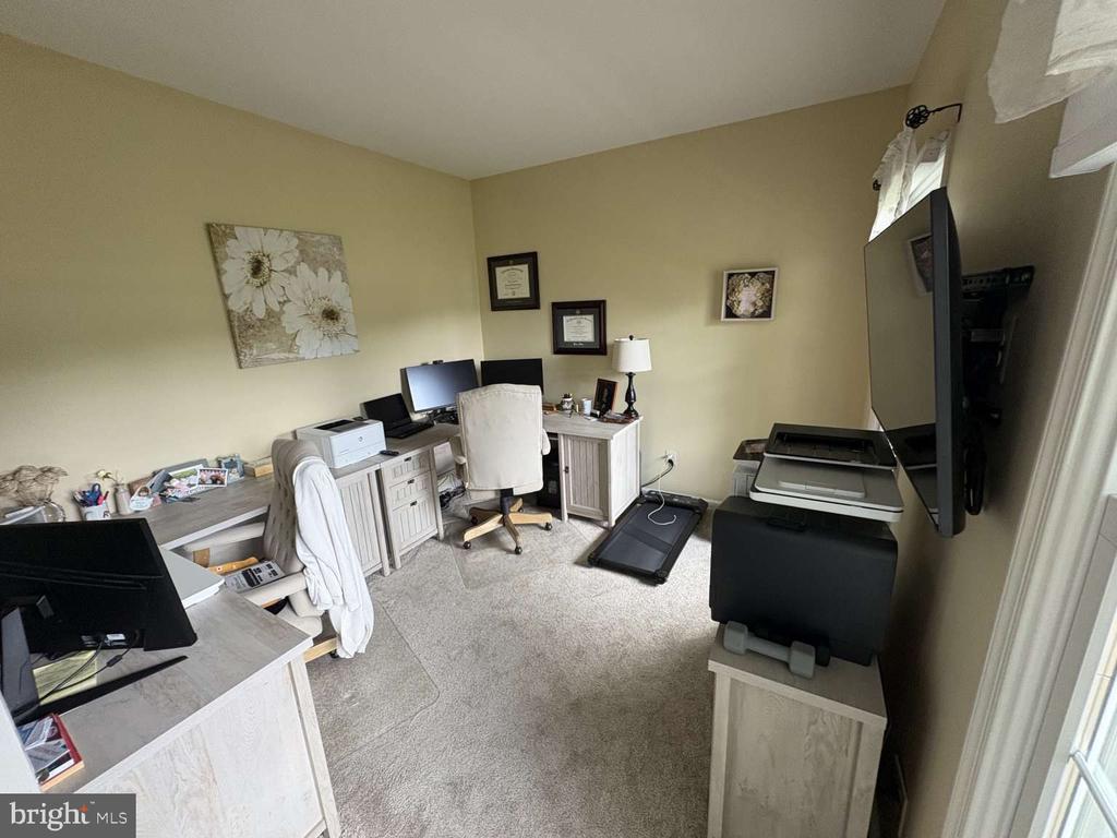 1407 BAYBERRY DRIVE