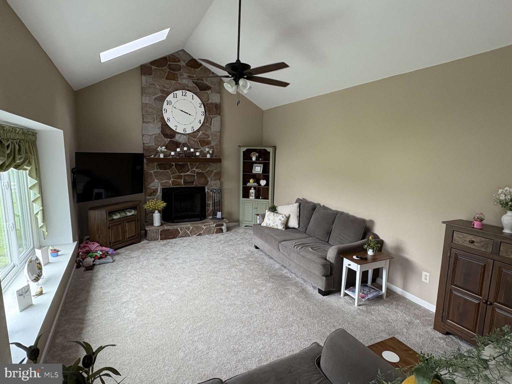1407 BAYBERRY DRIVE