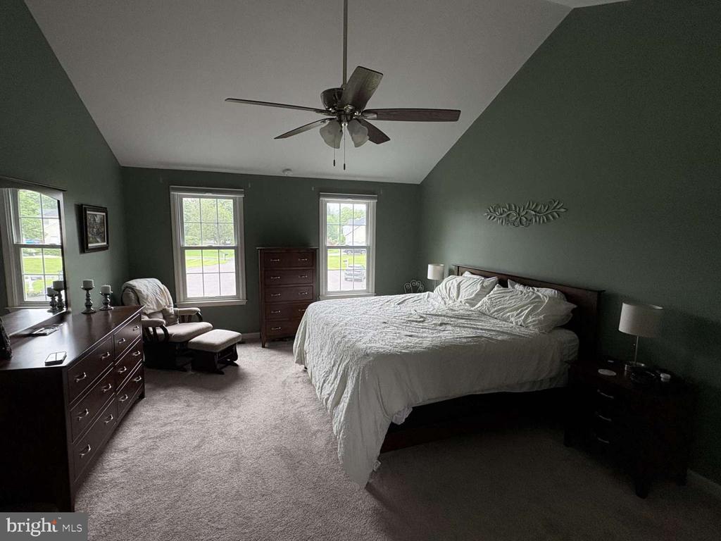 1407 BAYBERRY DRIVE