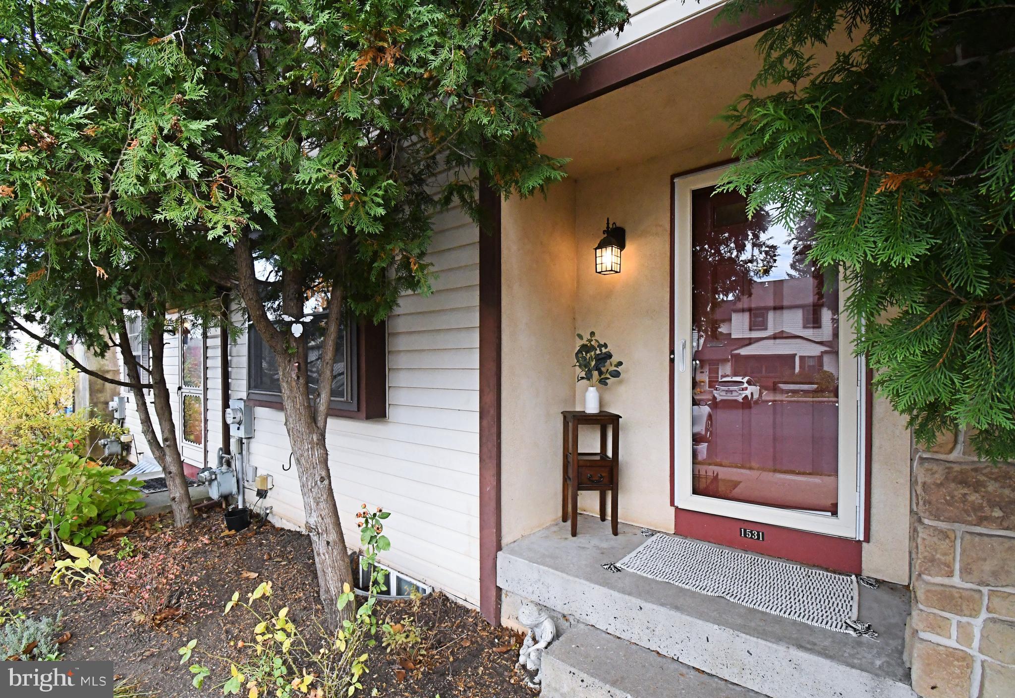 1531 TARLETON PLACE