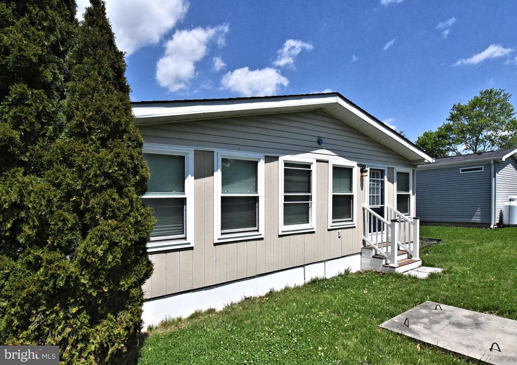 156 VAUX DRIVE