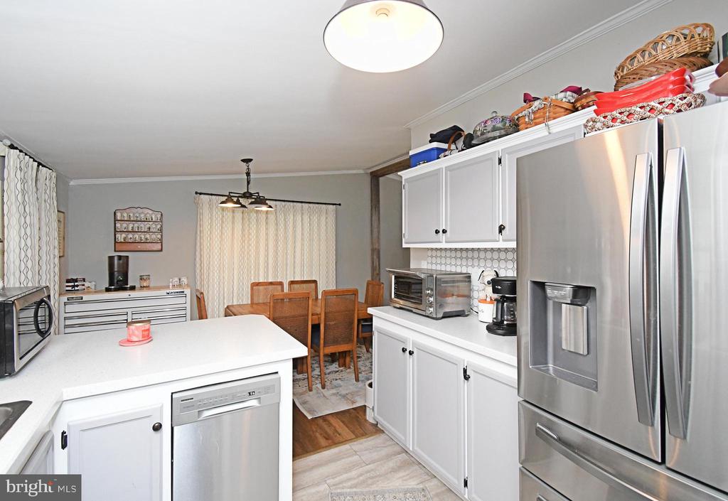 156 VAUX DRIVE