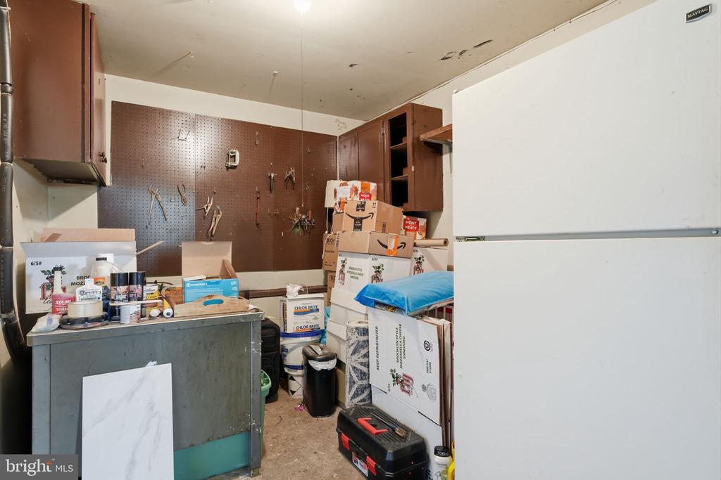 688 FAIRFIELD DRIVE