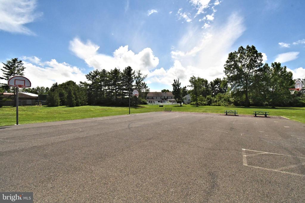 237 ALLEM LANE