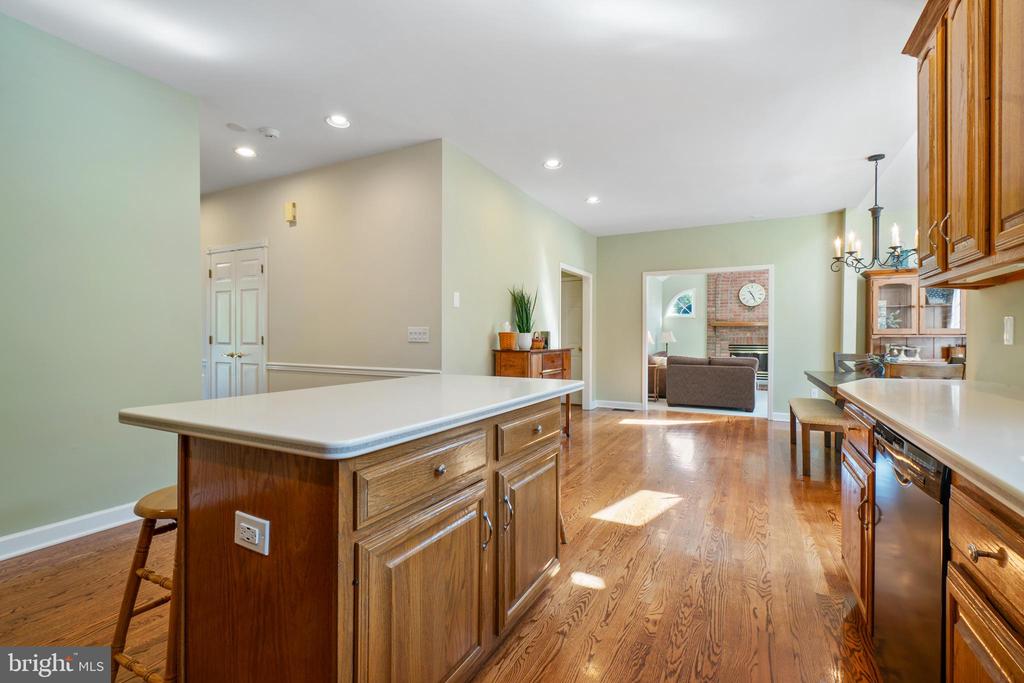 5170 ROSEWOOD DRIVE