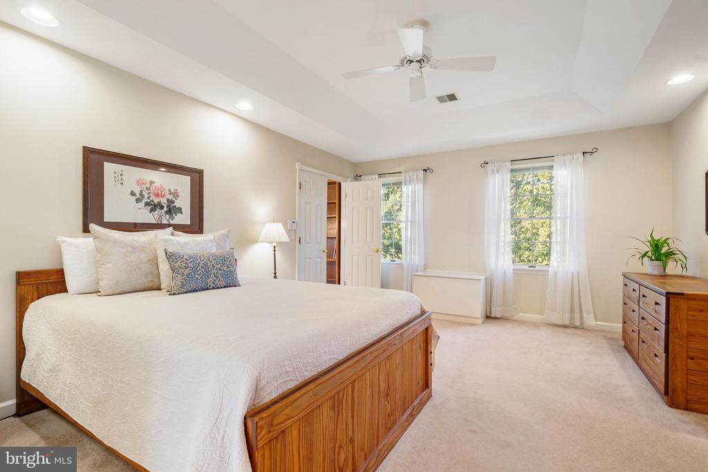 5170 ROSEWOOD DRIVE