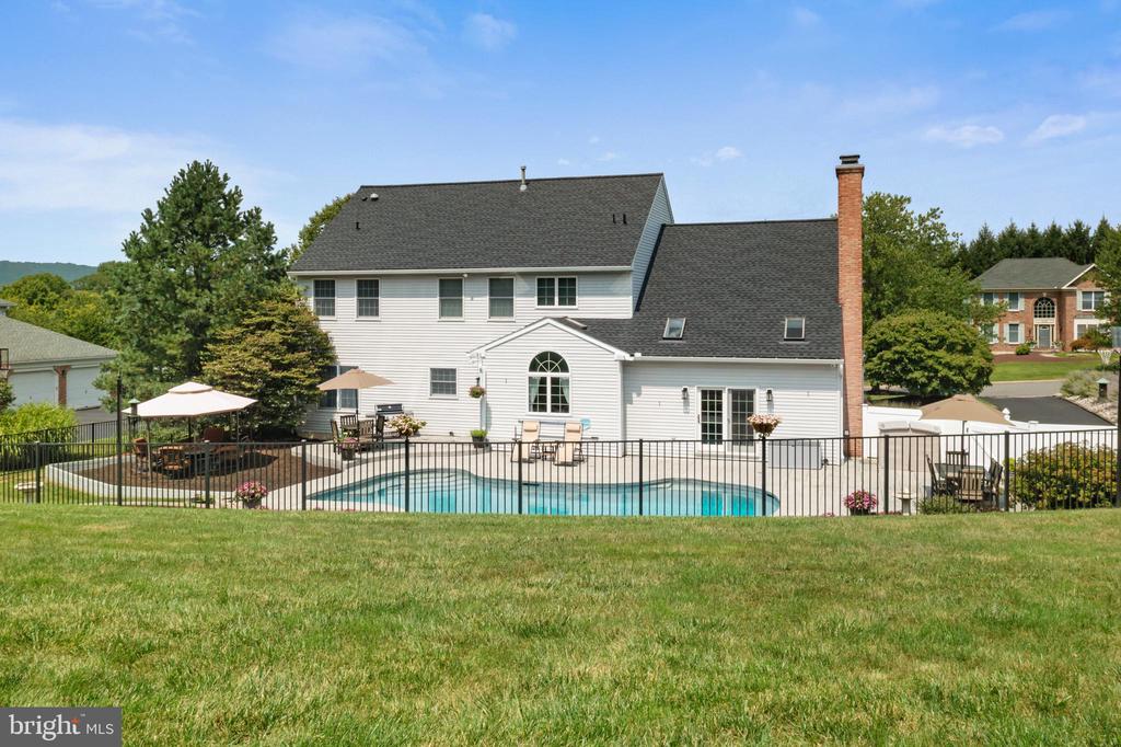 5170 ROSEWOOD DRIVE