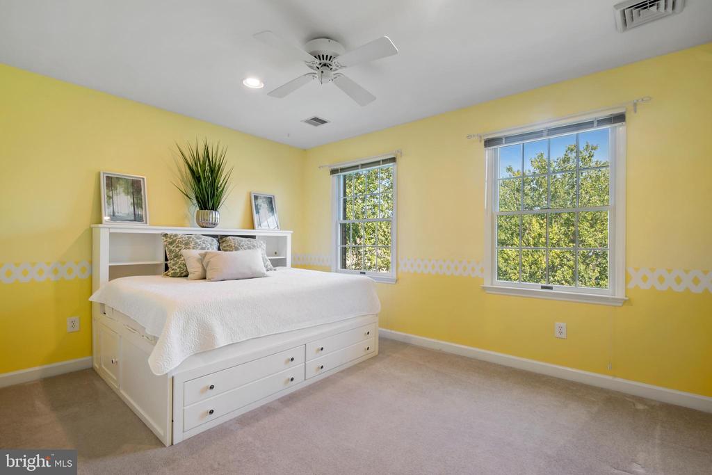 5170 ROSEWOOD DRIVE