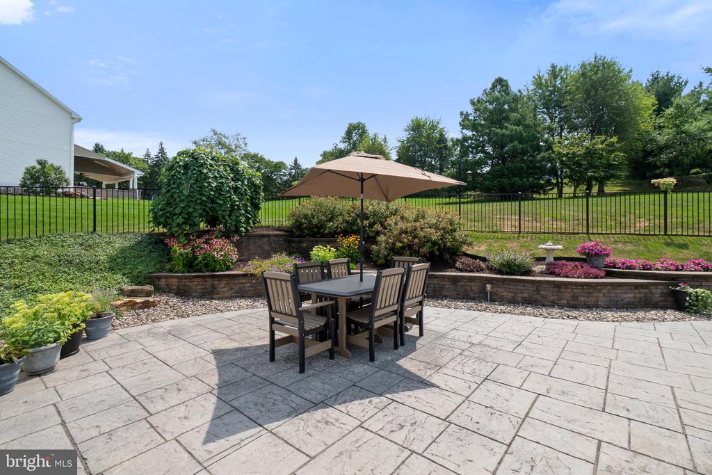 5170 ROSEWOOD DRIVE