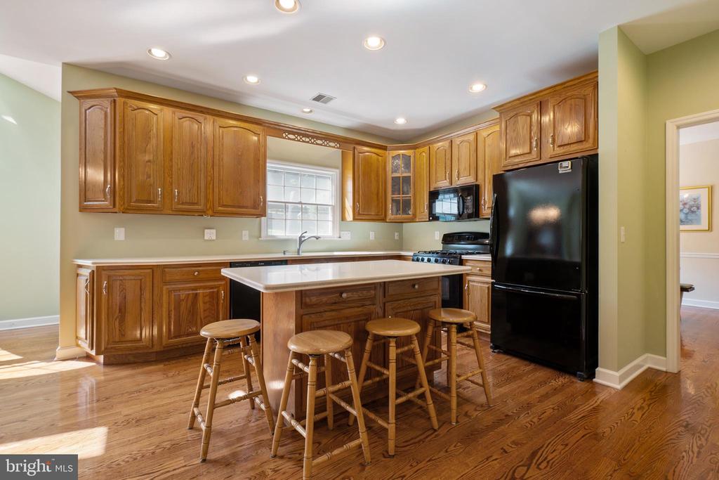 5170 ROSEWOOD DRIVE