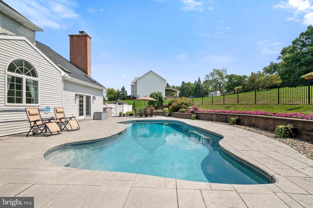 5170 ROSEWOOD DRIVE