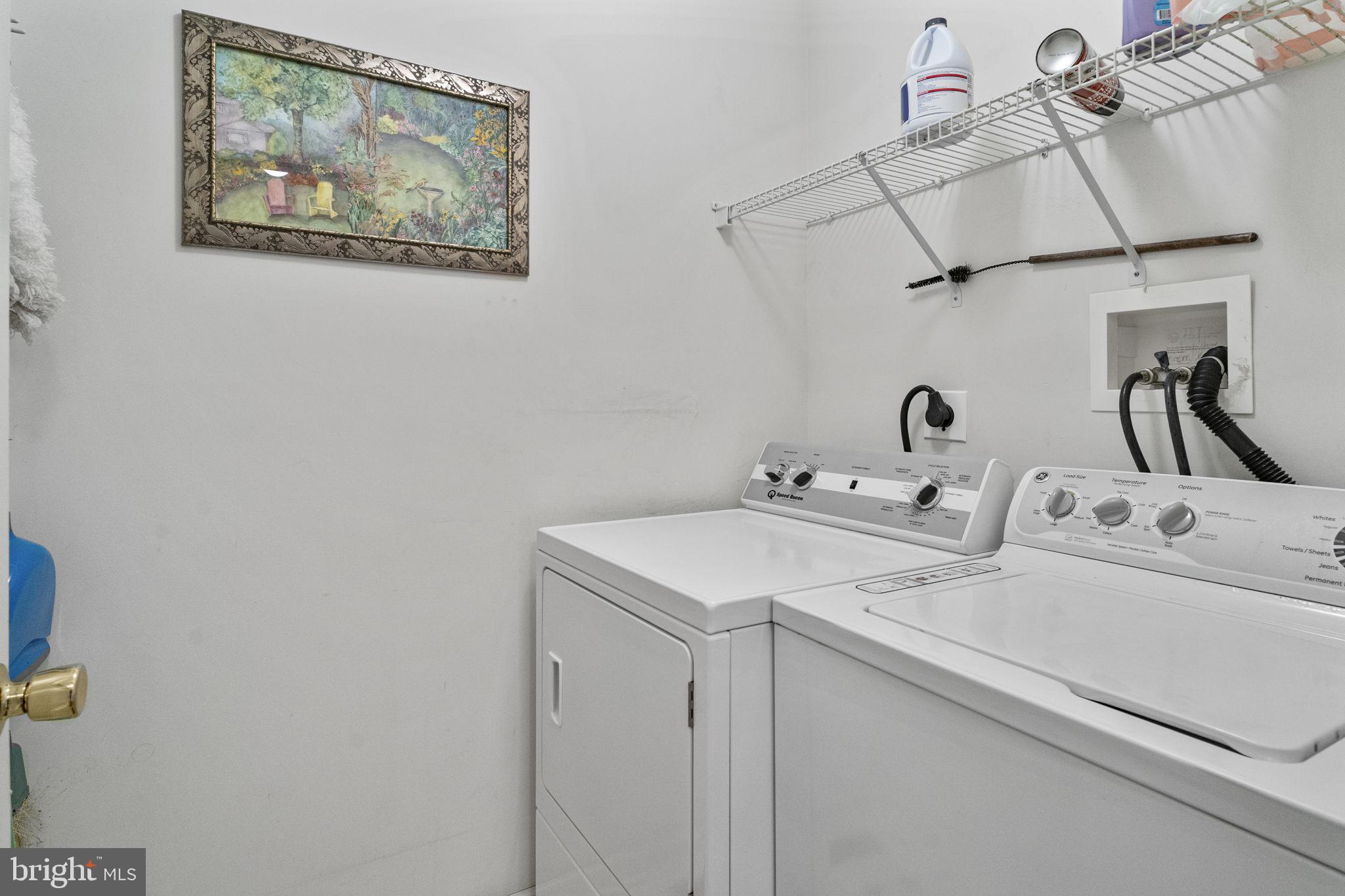 8077 CROSS CREEK CIRCLE