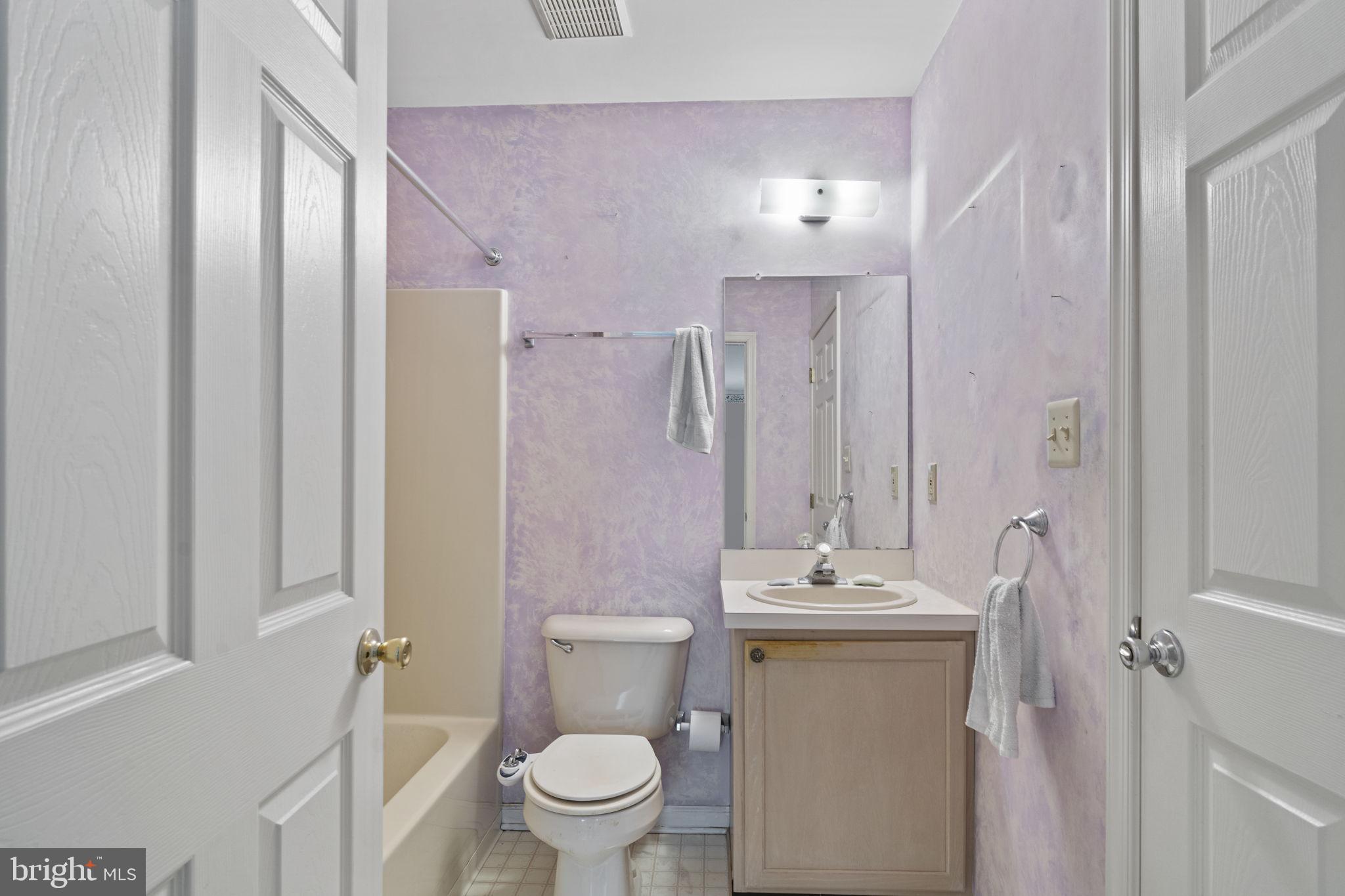 8077 CROSS CREEK CIRCLE