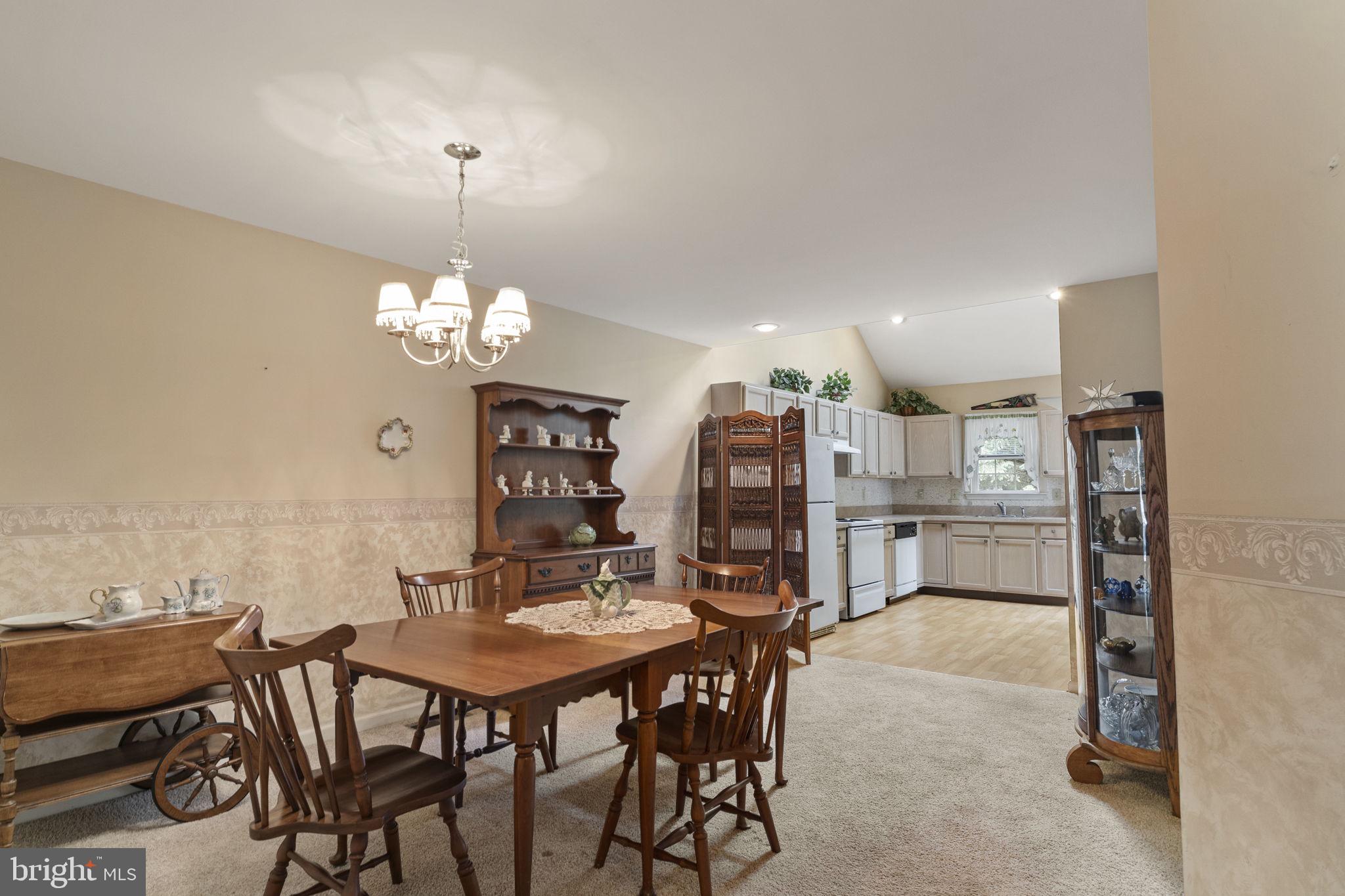 8077 CROSS CREEK CIRCLE