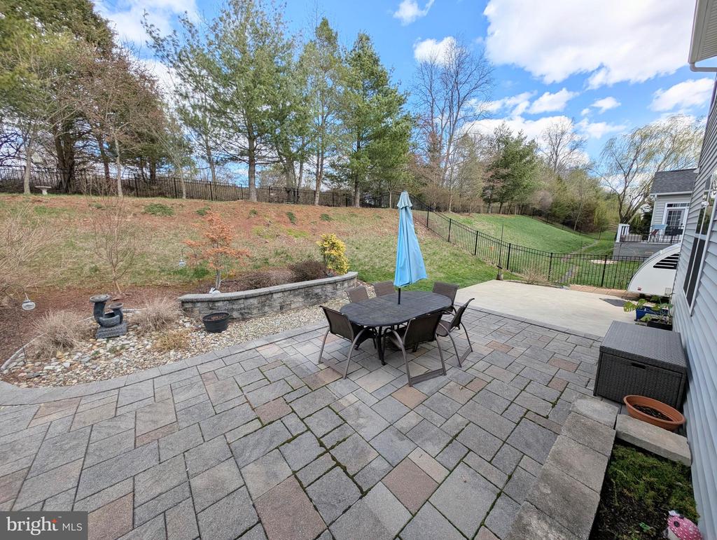 1029 CREEKVIEW DRIVE