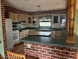 110 Pear Tree Court