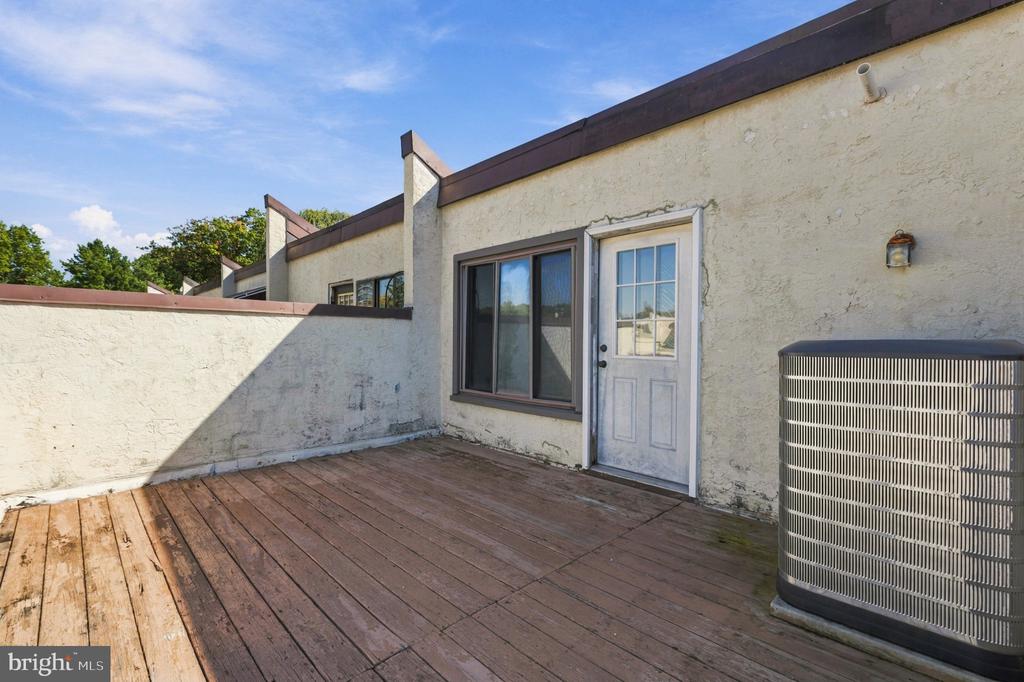 7601 CRITTENDEN STREET Unit: G10