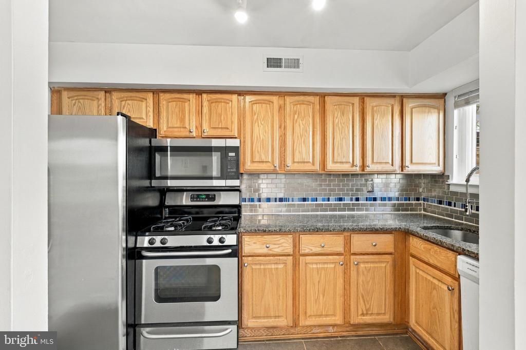 7601 CRITTENDEN STREET Unit: G10