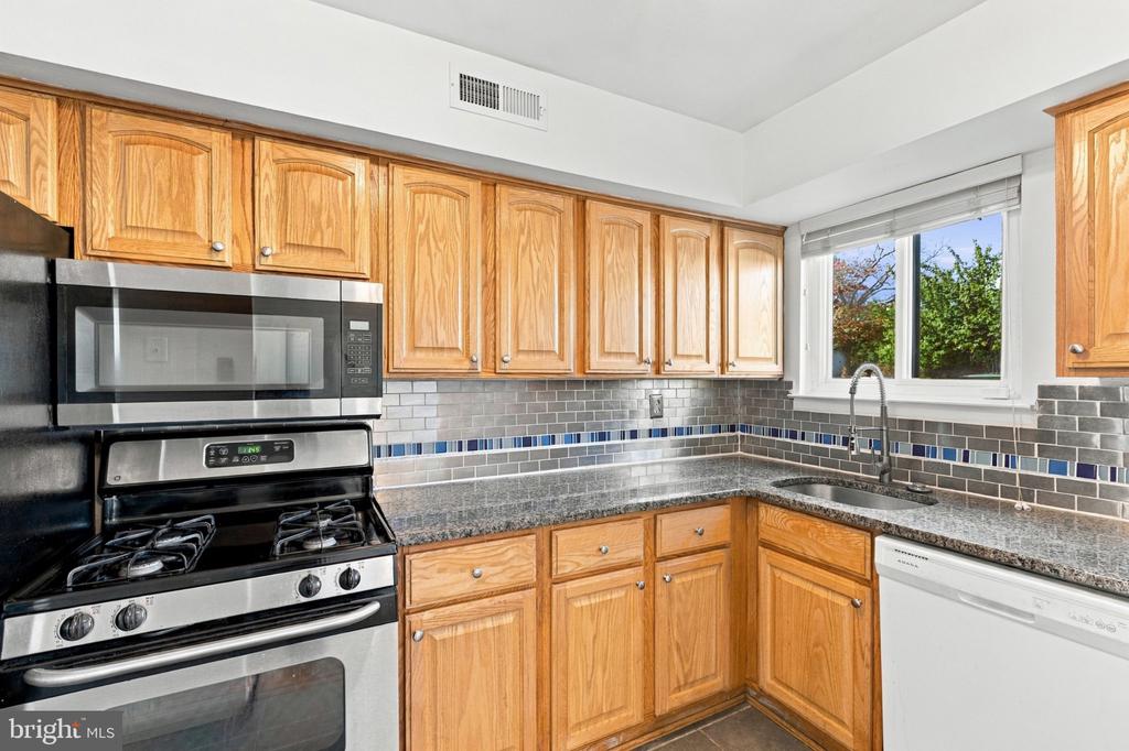 7601 CRITTENDEN STREET Unit: G10
