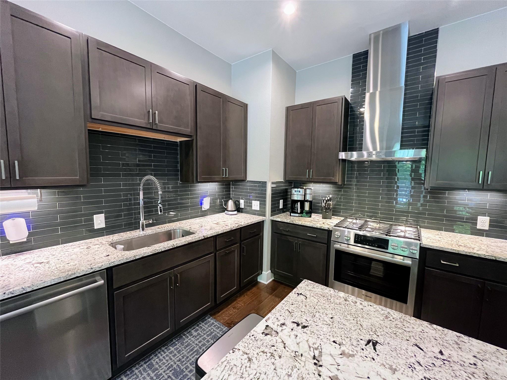 4405 Jackson Ave # 3101