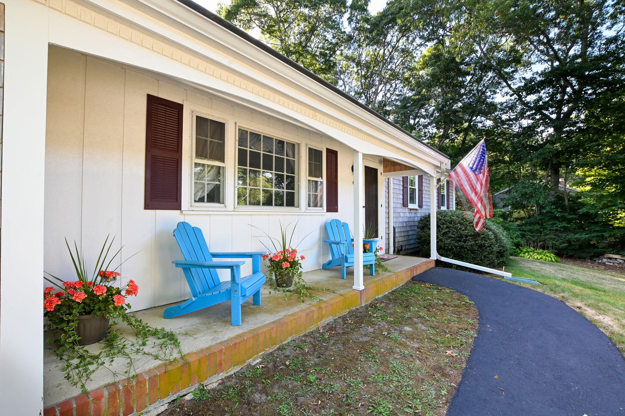 4 Royal Circle, Sandwich