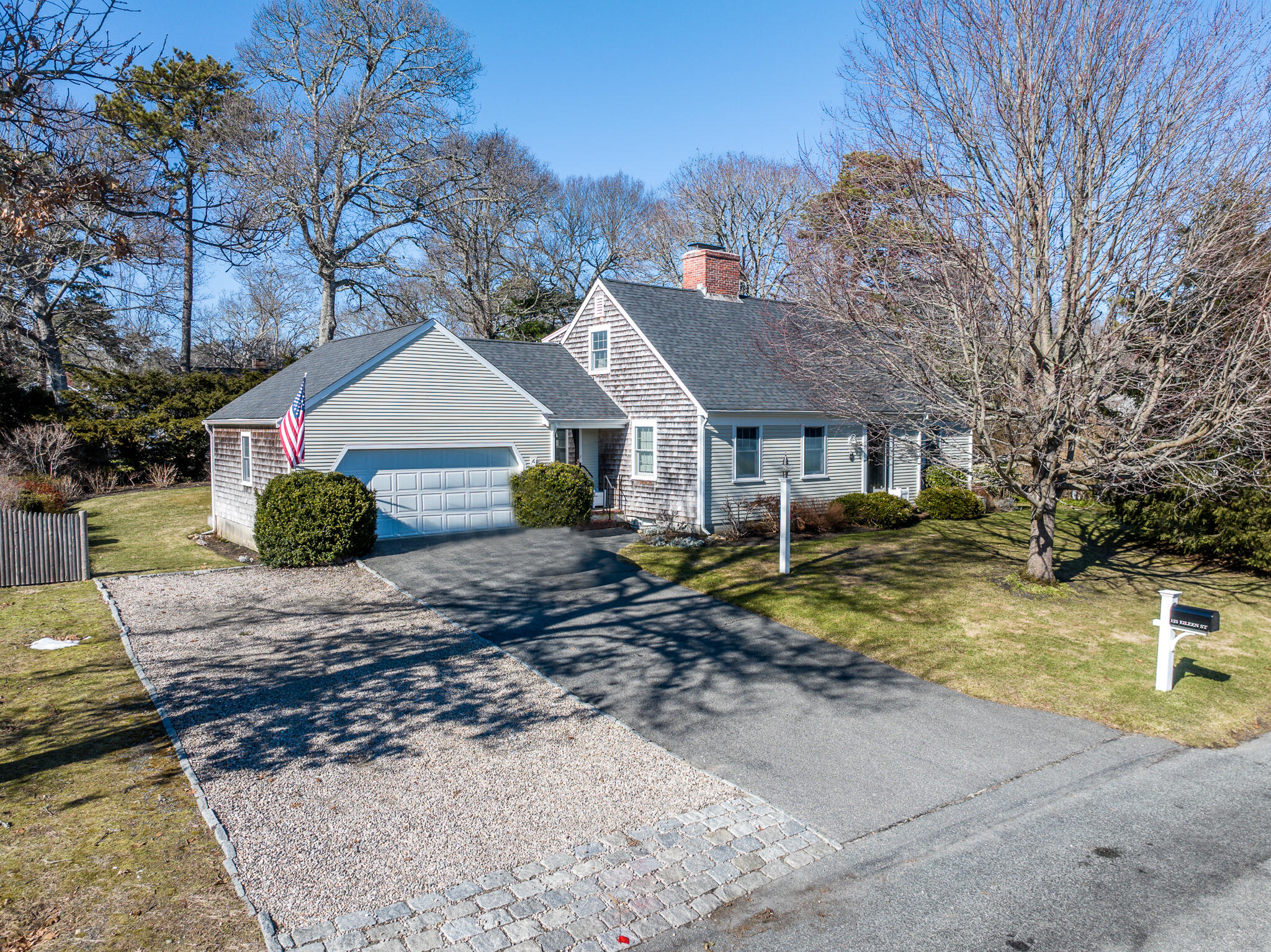 121 Eileen Street