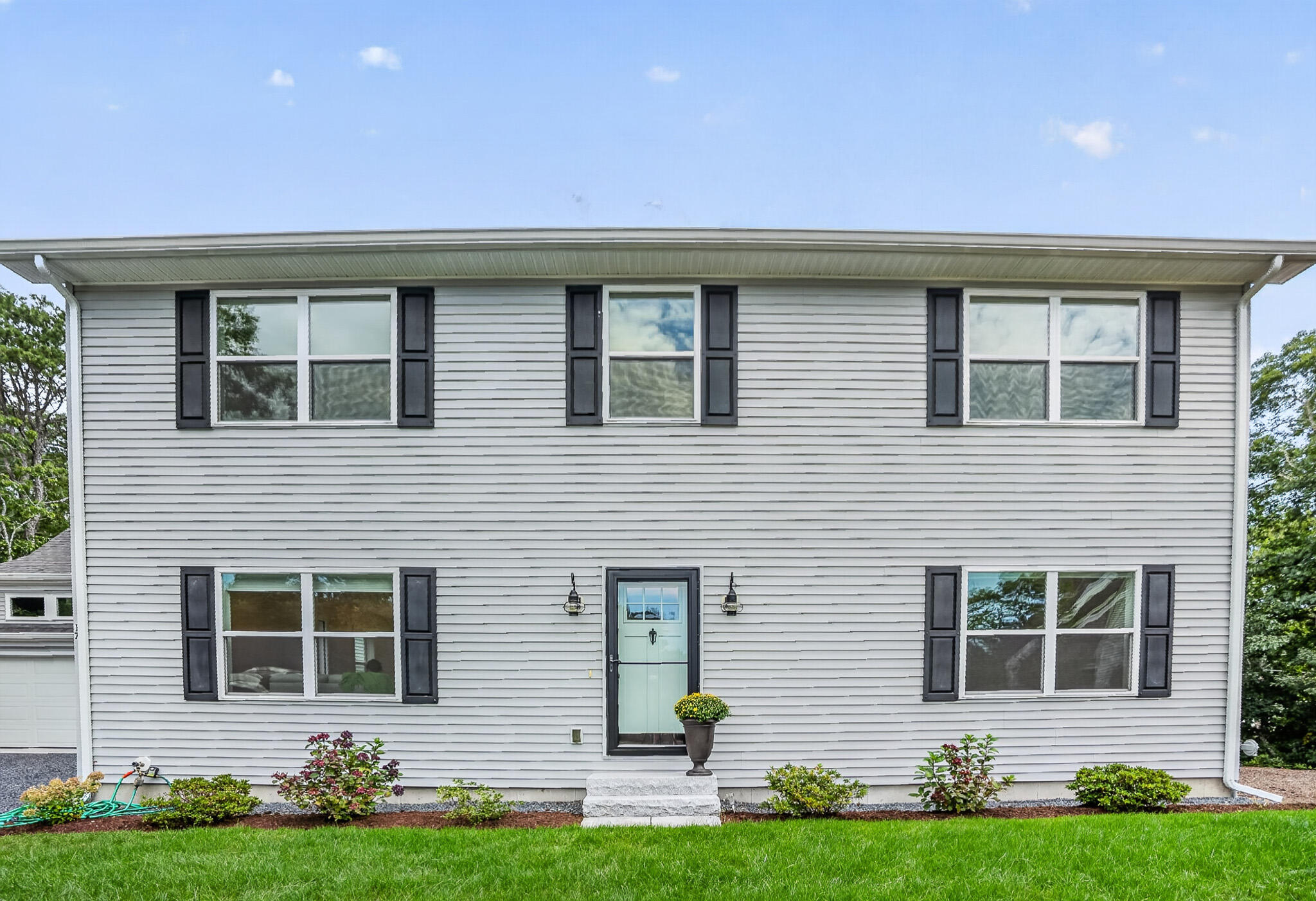 17 Woody Glen Road