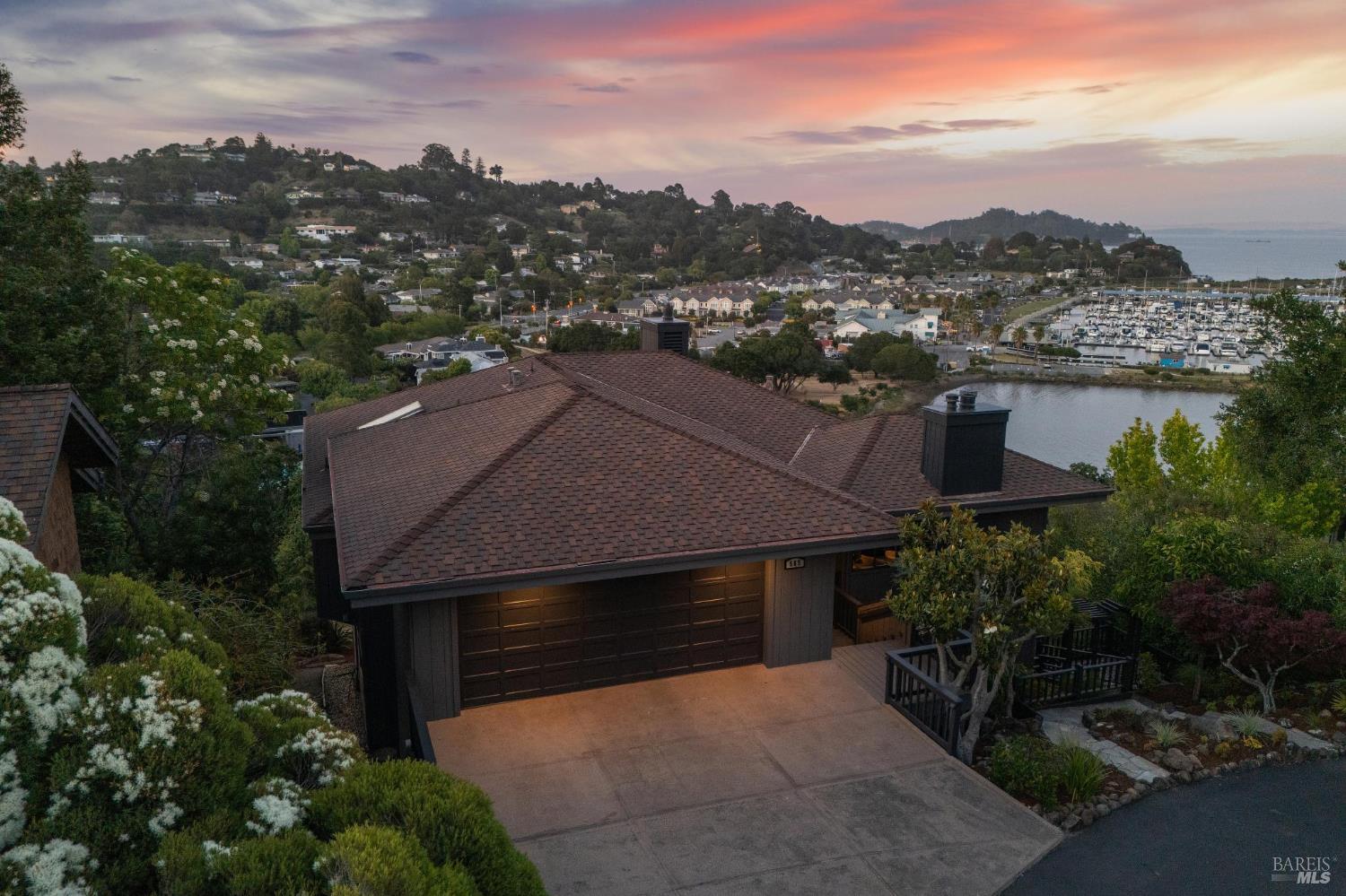 565 San Pedro Cove
