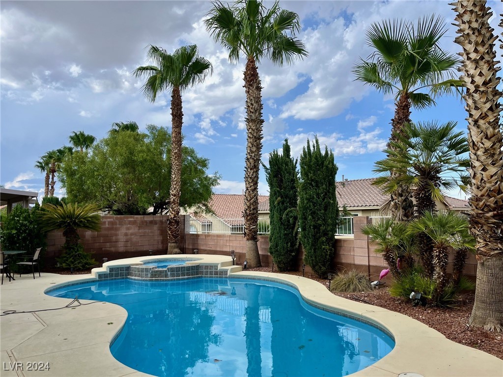 408 Bloomingdale Court