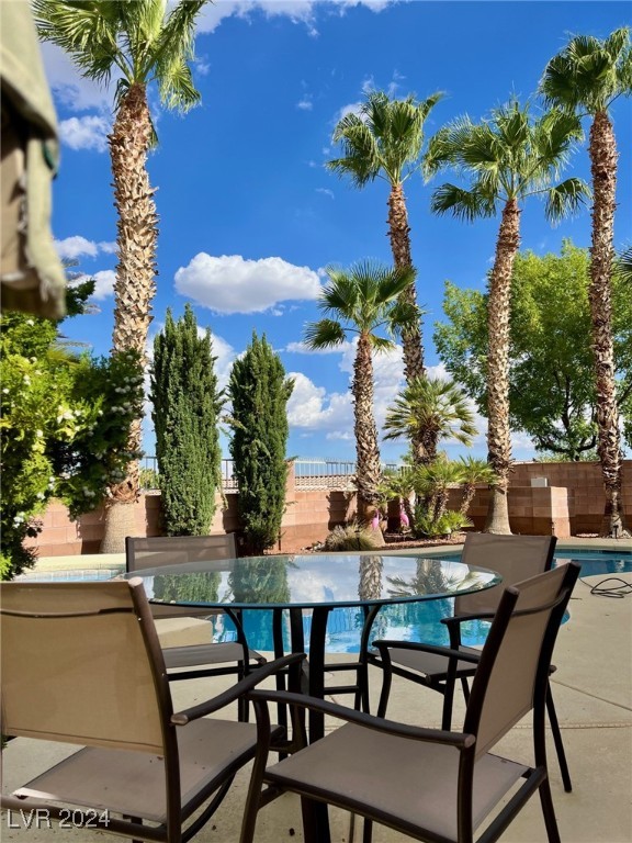 408 Bloomingdale Court