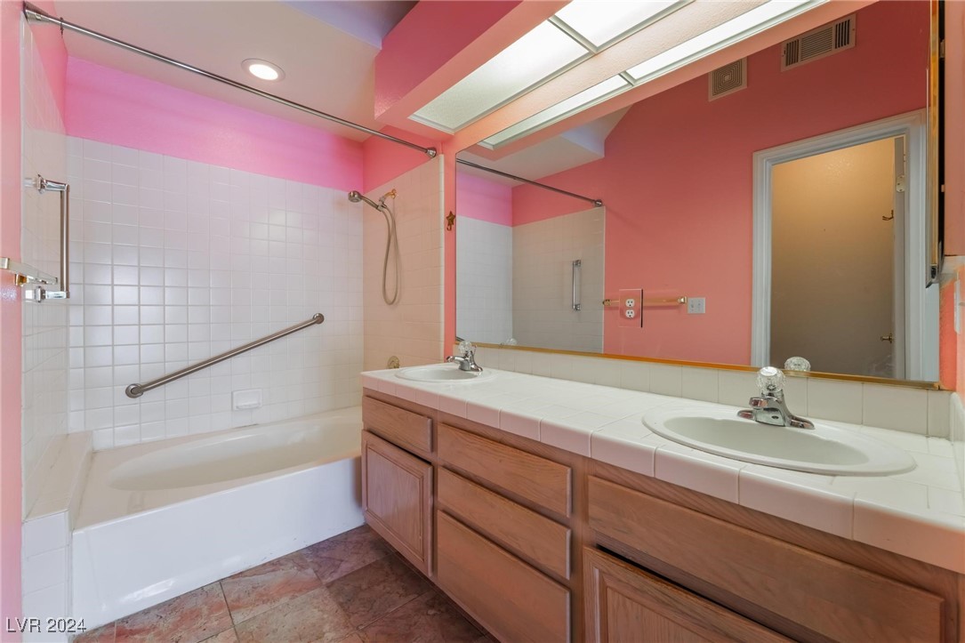 5321 La Patera Lane 0