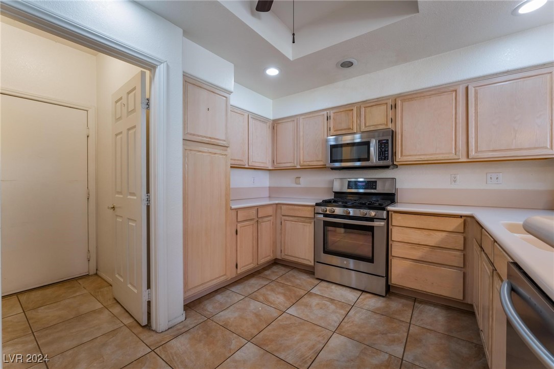 5321 La Patera Lane 0