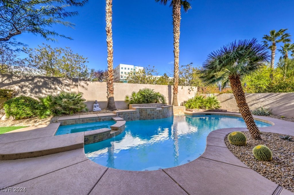 525 Summer Mesa Drive