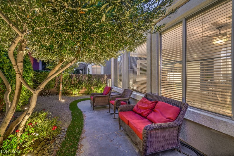 979 Coatbridge Street