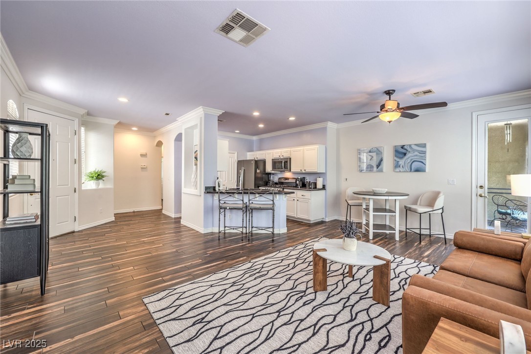 979 Coatbridge Street