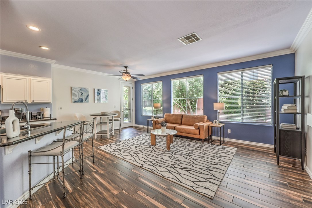 979 Coatbridge Street